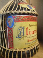 Aguardente Velha Aliança Reserva More /Mais 20 Years Old Caves Aliança 75cl (Lined with wicker /Revestida a Verga) - Image 3