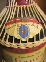 Aguardente Velha Aliança Reserva More /Mais 20 Years Old Caves Aliança 75cl (Lined with wicker /Revestida a Verga) - Image 5