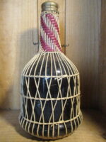 Aguardente Velha Aliança Reserva More /Mais 20 Years Old Caves Aliança 75cl (Lined with wicker /Revestida a Verga) - Image 6