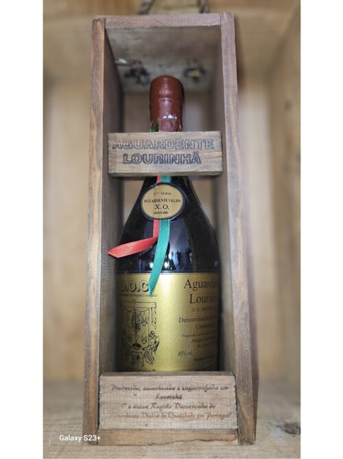 Aguardente Velha Adega Cooperativa Lourinhã DOC XO (Extra Old) 12ª Serie 40% 70cl