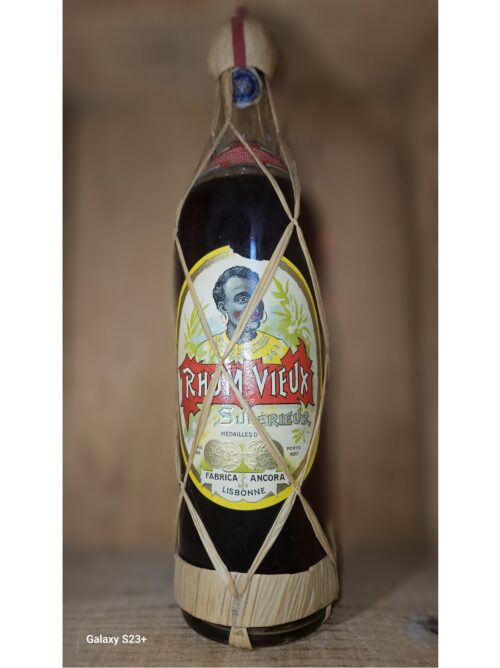 Rhum Vieux Fabrica Ancora Superieur 92cl (Cork Stopper /Rolha Cortiça)